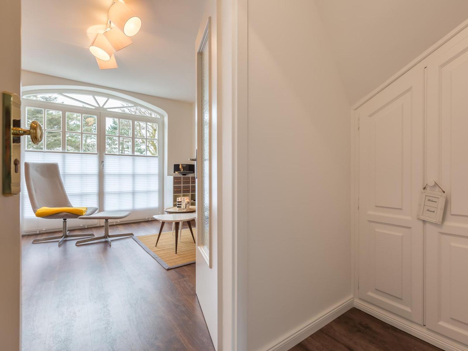 Morderne 3-Zimmerwohnung In Einer Hausscheibe Unter Reet ヴェスターラント エクステリア 写真