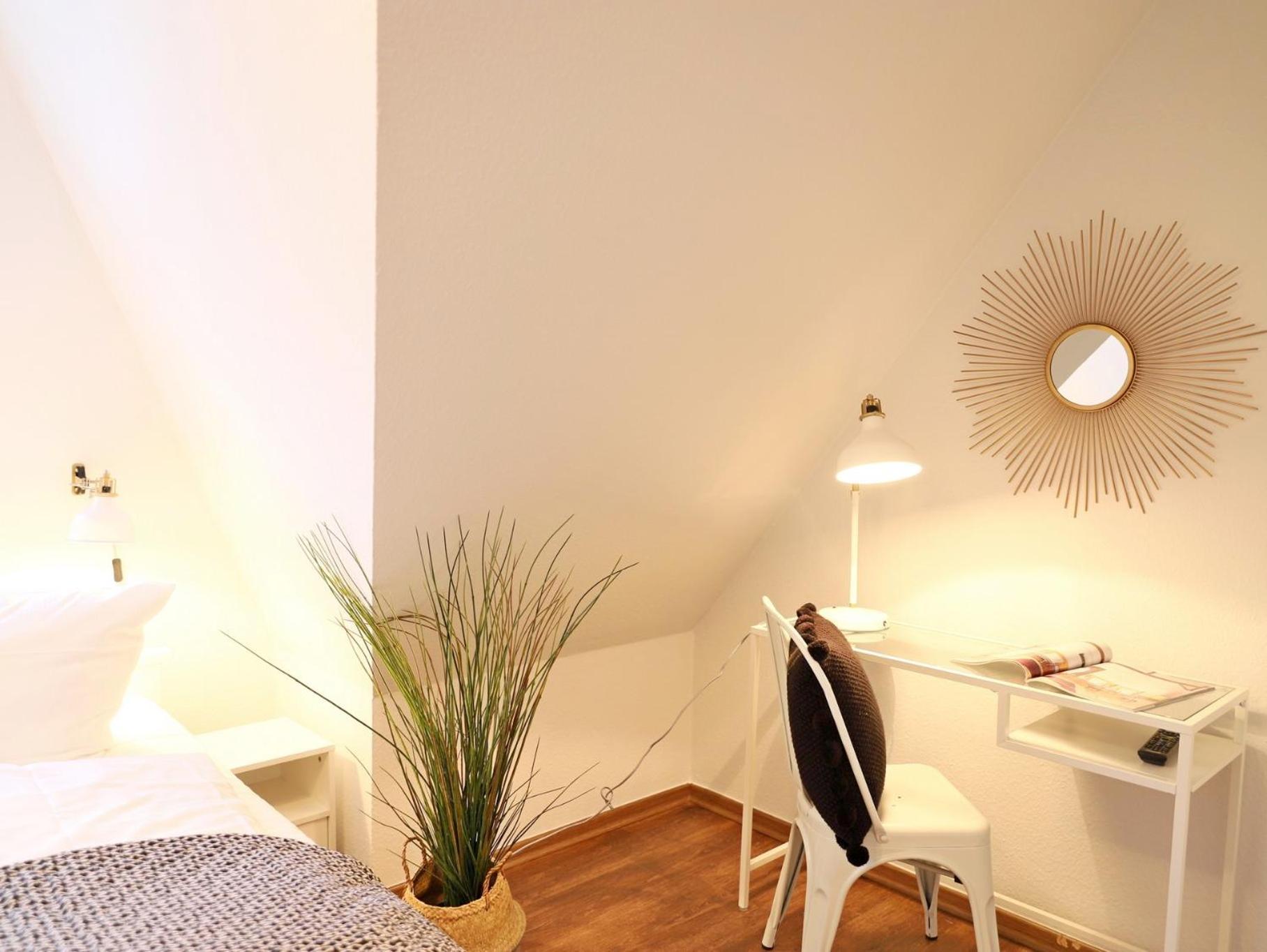Morderne 3-Zimmerwohnung In Einer Hausscheibe Unter Reet ヴェスターラント エクステリア 写真